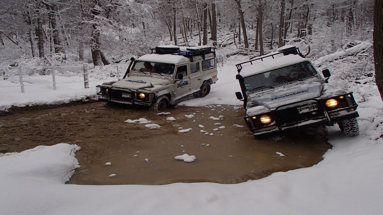 Escondido And Fagnano Lakes In 4x4 foto 4