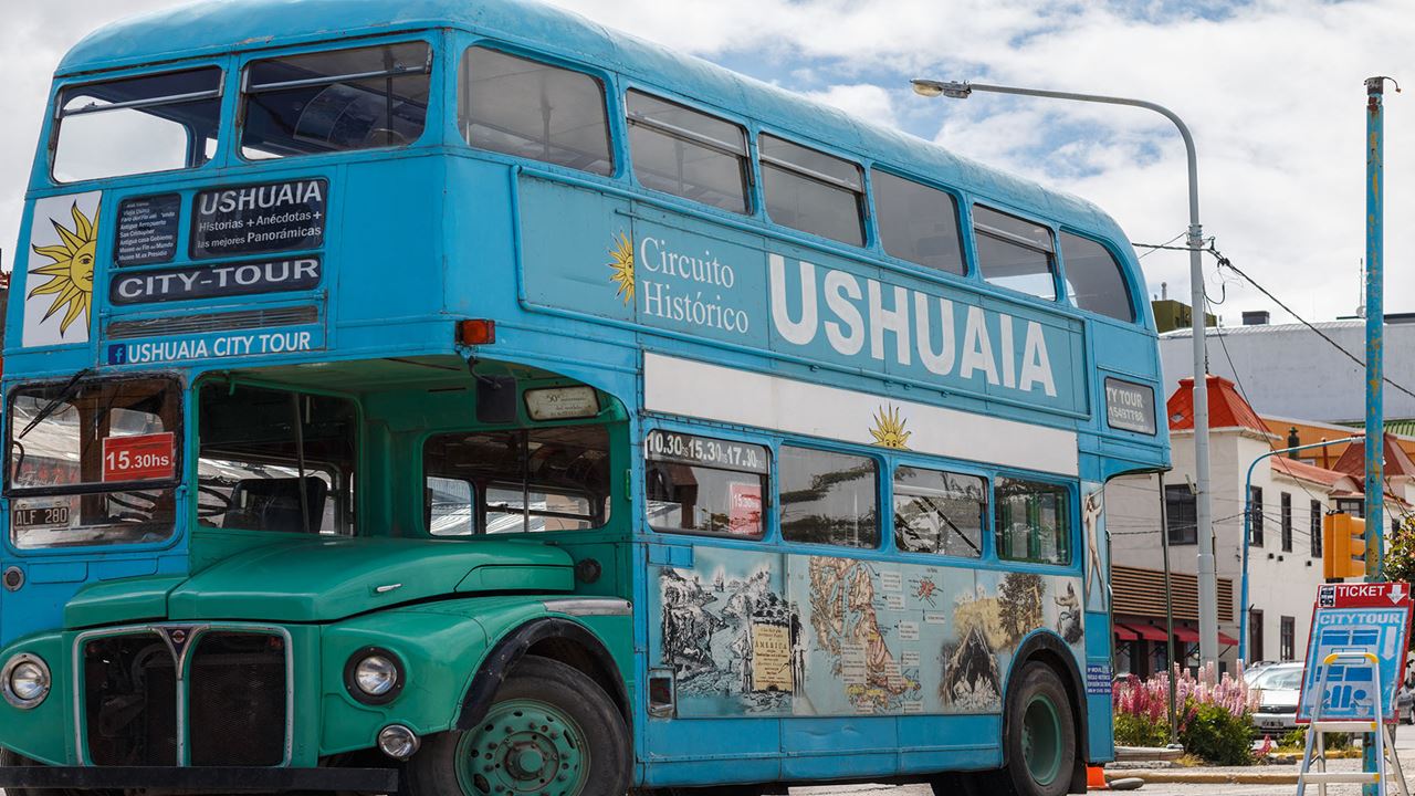 Passeio Pela Cidade De Ushuaia Em Um Ônibus De Dois Andares foto 1