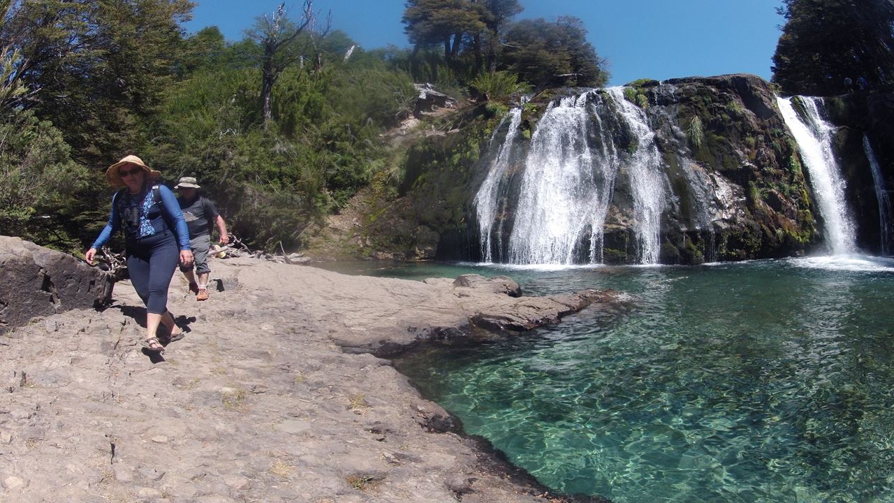 Tour Privado A Los Lagos Y Cascadas Del Río Manso foto 2
