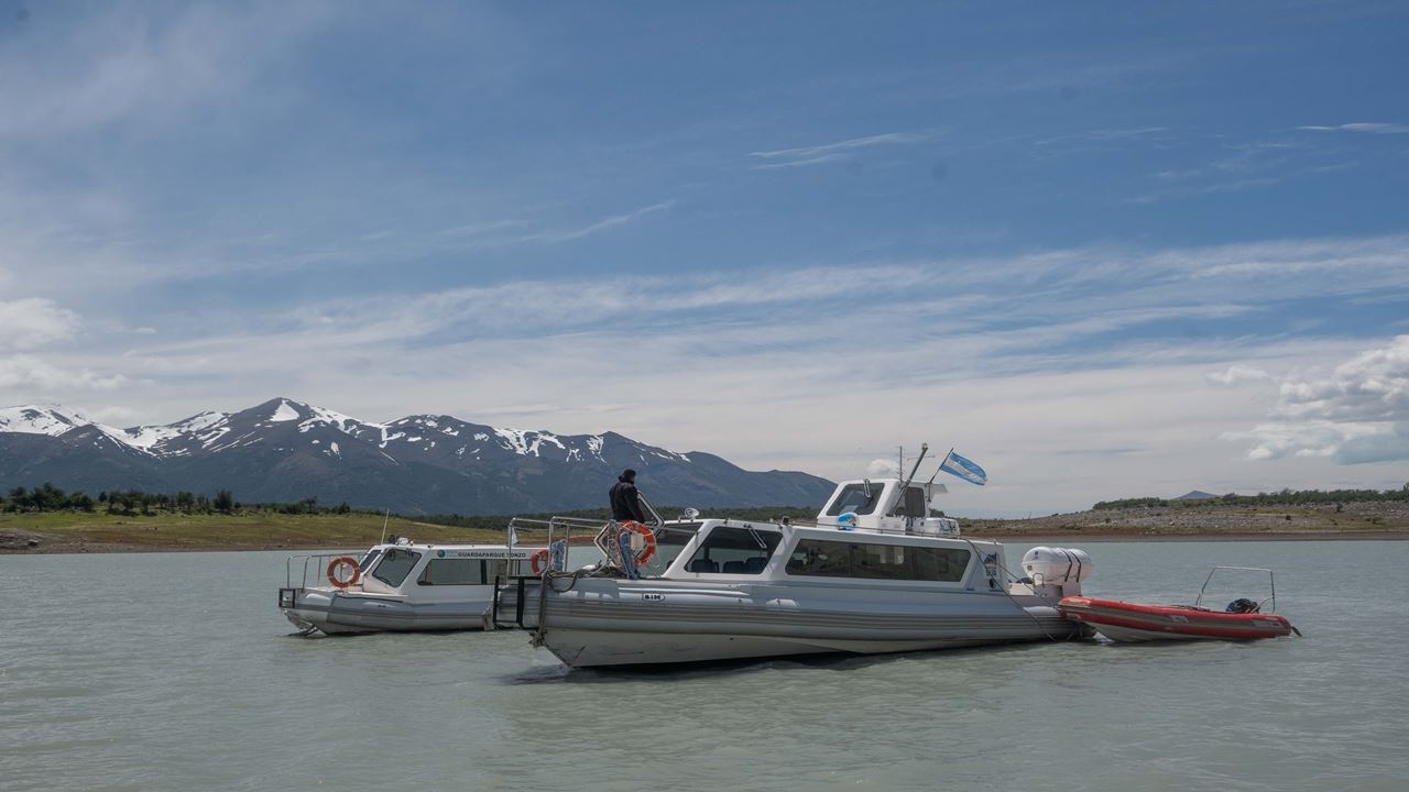 Trekking Y Navegacion A Los Glaciares Australes foto 8