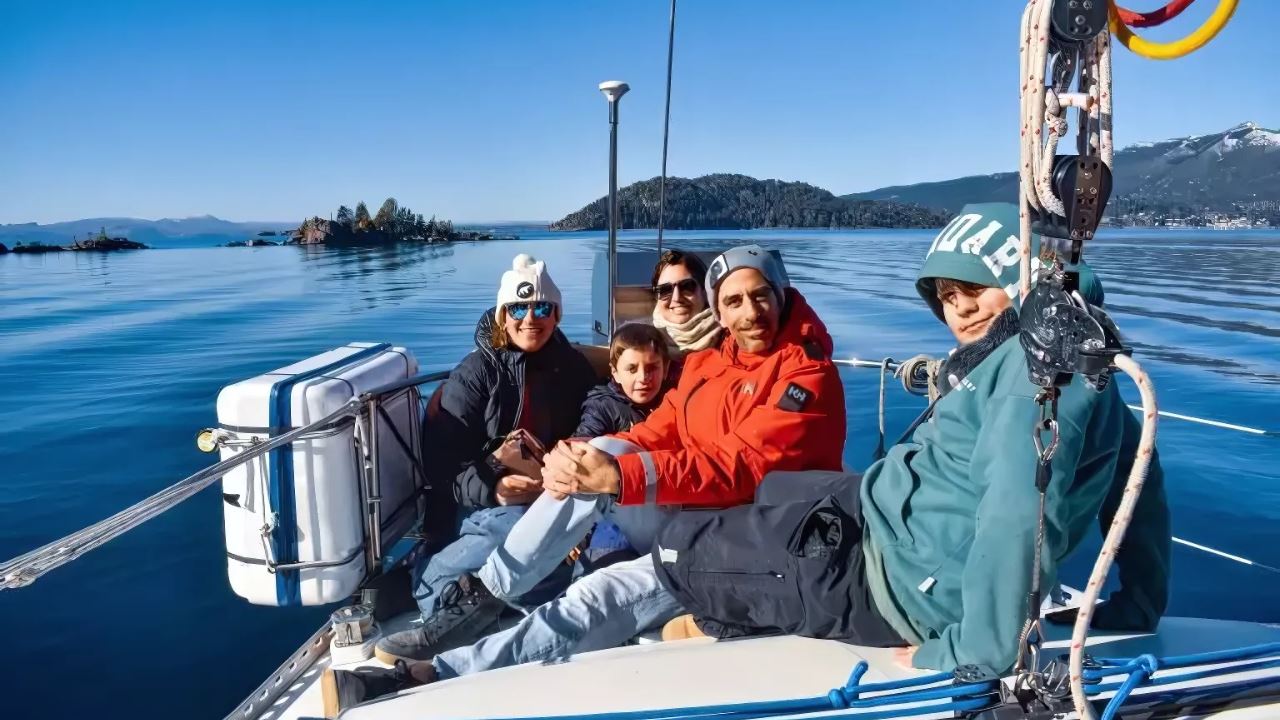 Sailing On Lake Nahuel Huapi foto 9