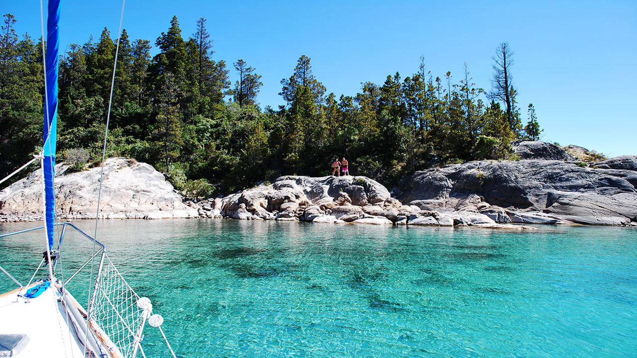 Sailing On Lake Nahuel Huapi foto 3