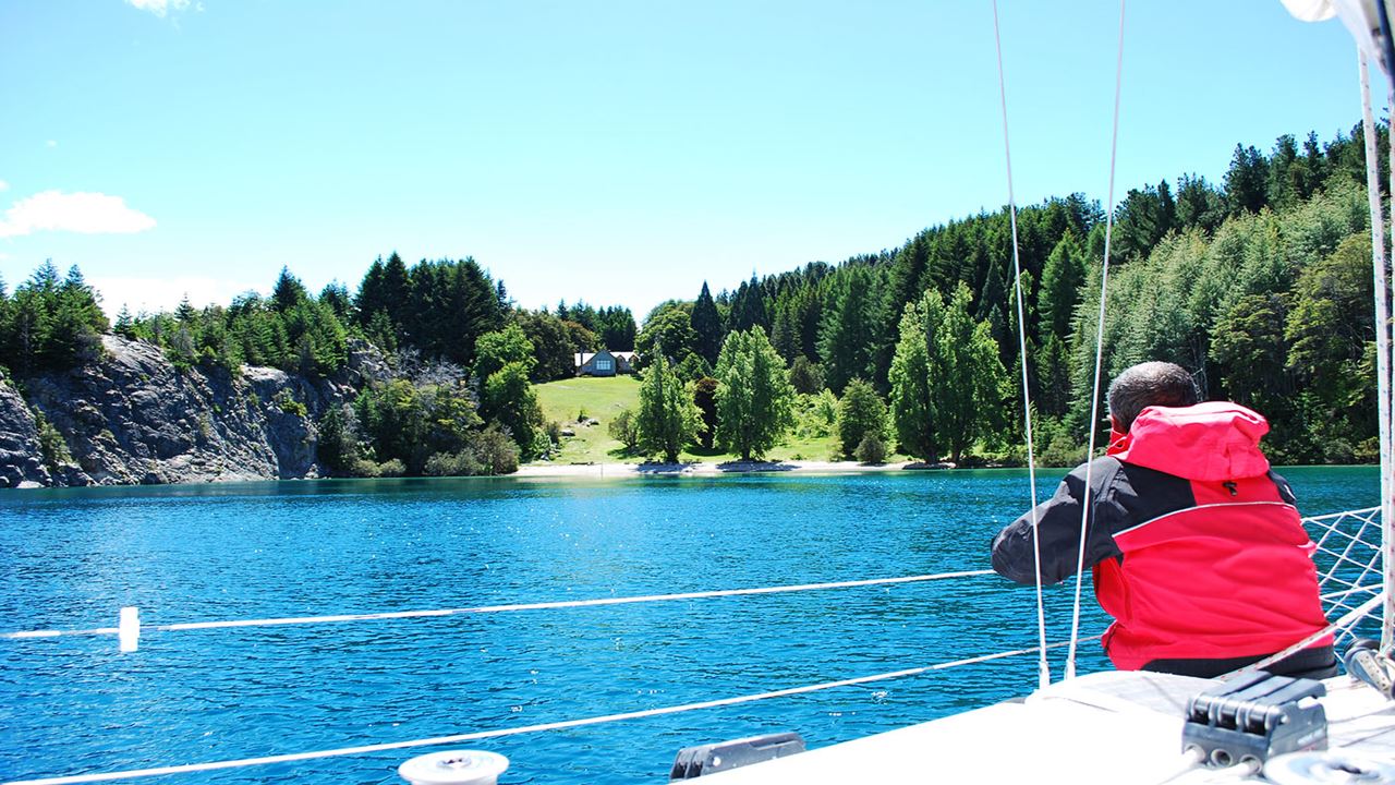 Sailing On Lake Nahuel Huapi foto 4