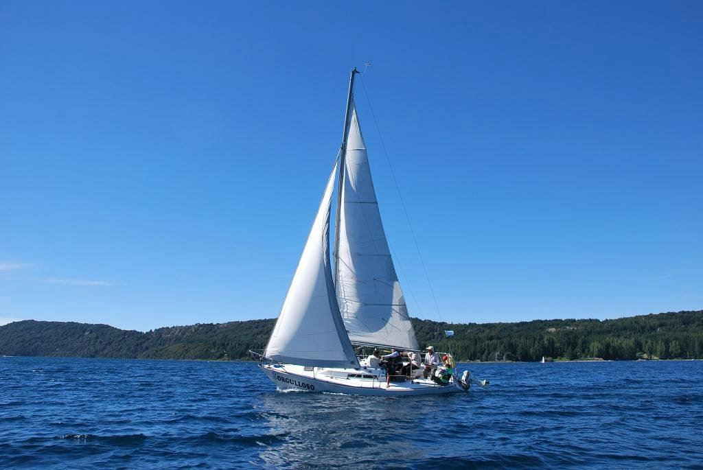 Sailing On Lake Nahuel Huapi foto 7