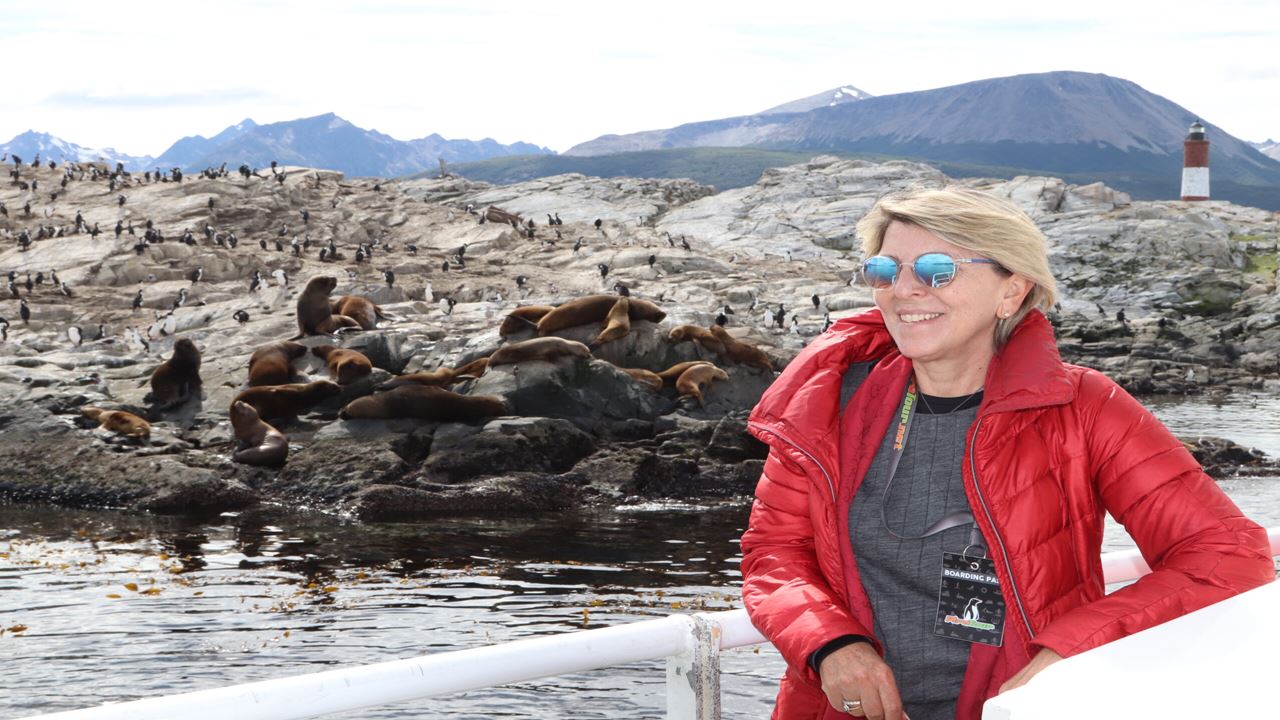 Beagle Channel Navigation And Walk With Penguins On Martillo Island
 foto 7