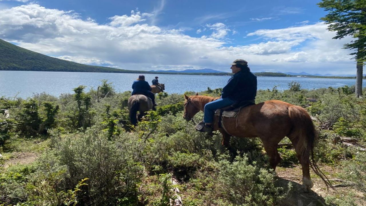 Cabalgata Por Lago Escondido foto 11