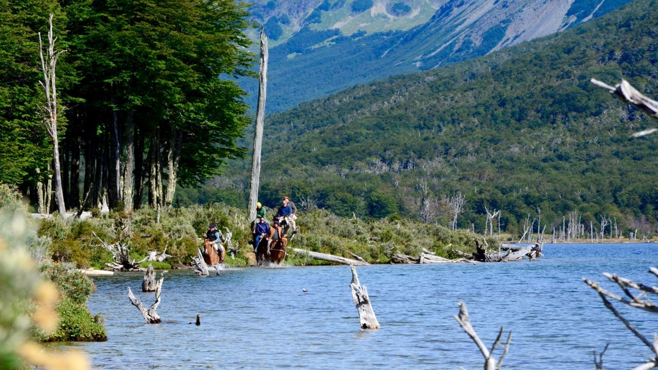 Cabalgata Por Lago Escondido foto 5