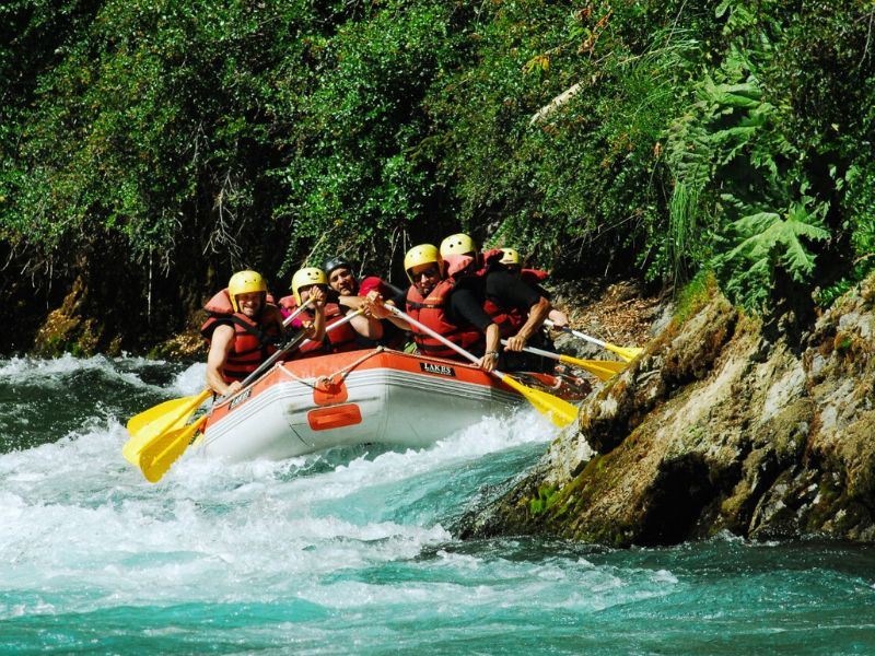 Rafting Mit Der Familie Auf Dem Manso-fluss foto 5
