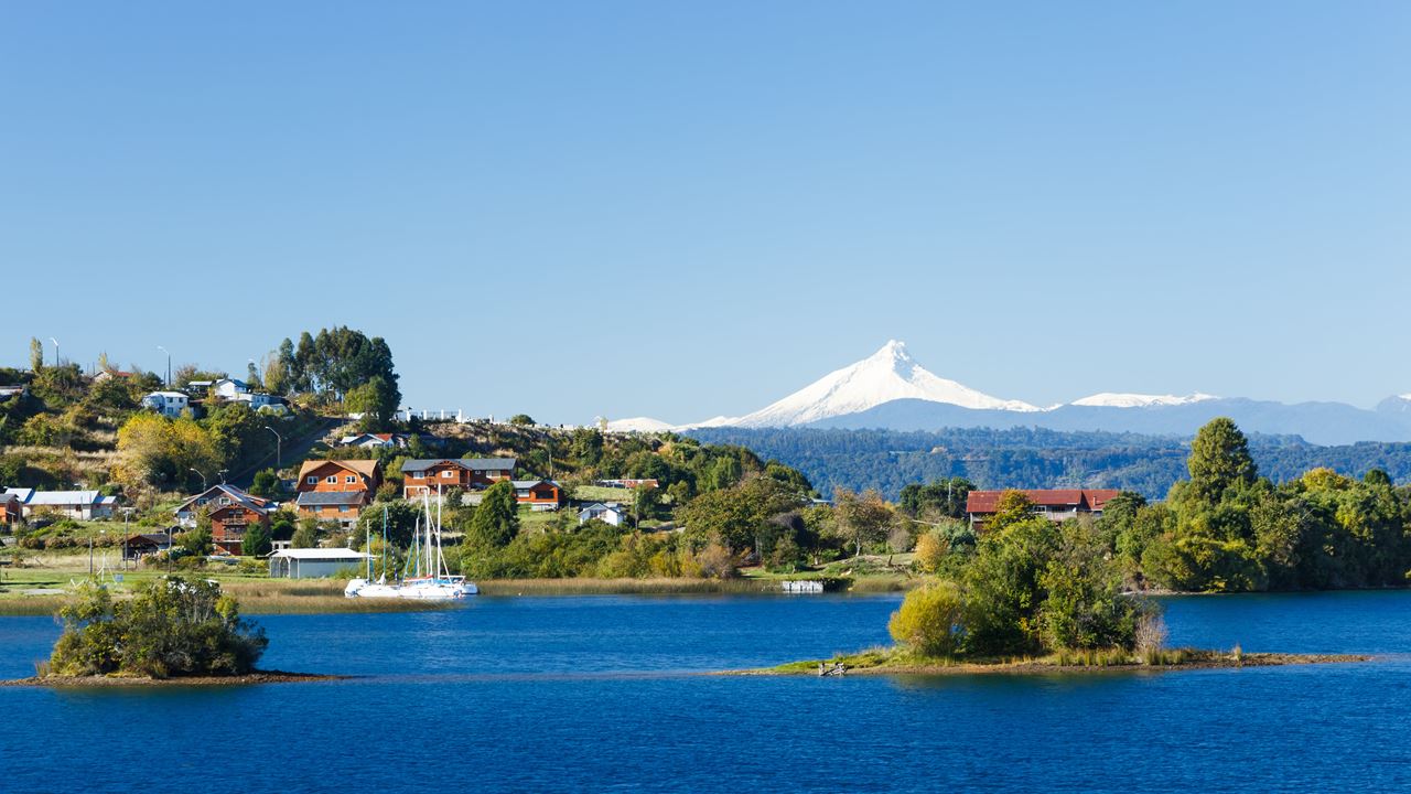 Enchanted Circuit Around Lake Llanquihue foto 1
