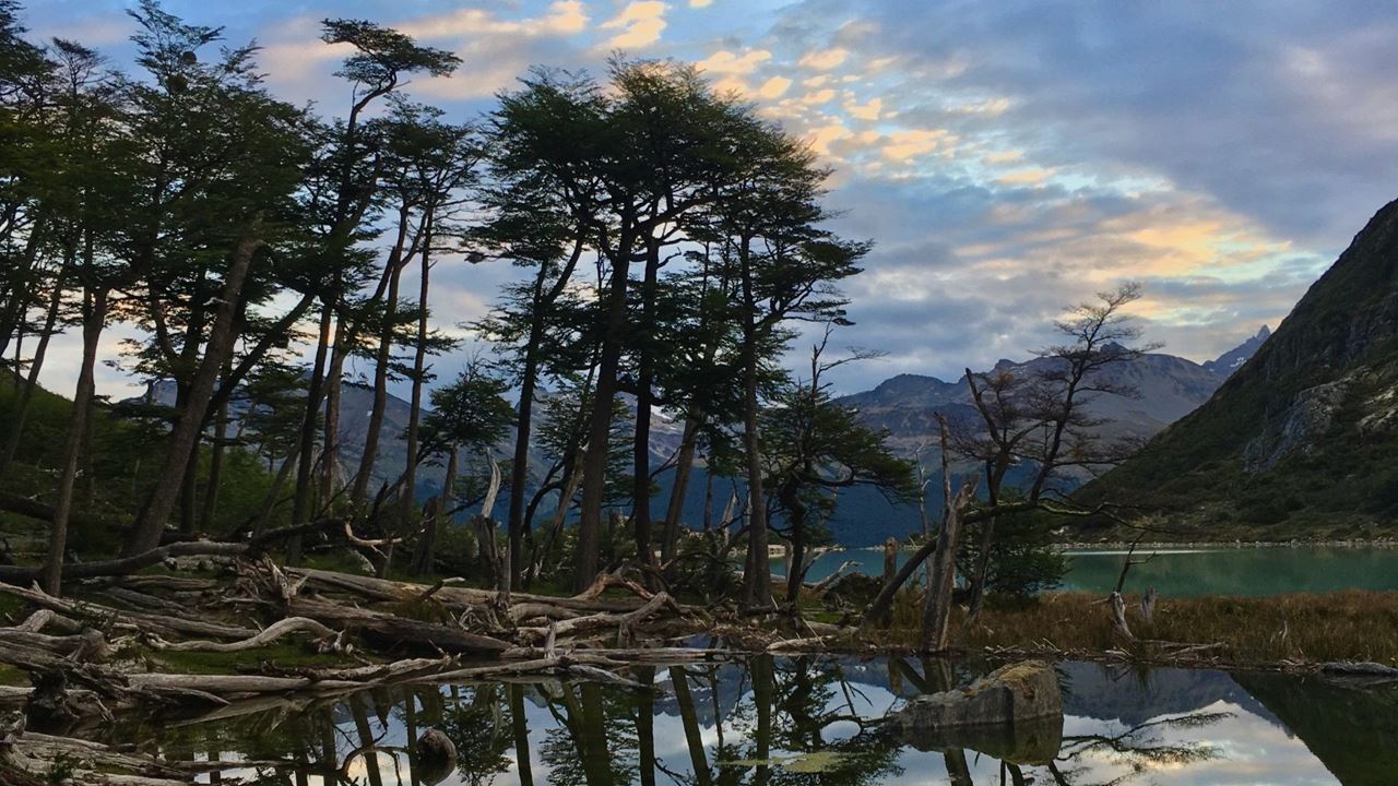 Lagoa Esmeralda Com Almoço Em Uma Cúpula De Montanha foto 4