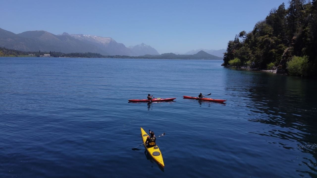 Kajak Auf Der Insel Huemul foto 2