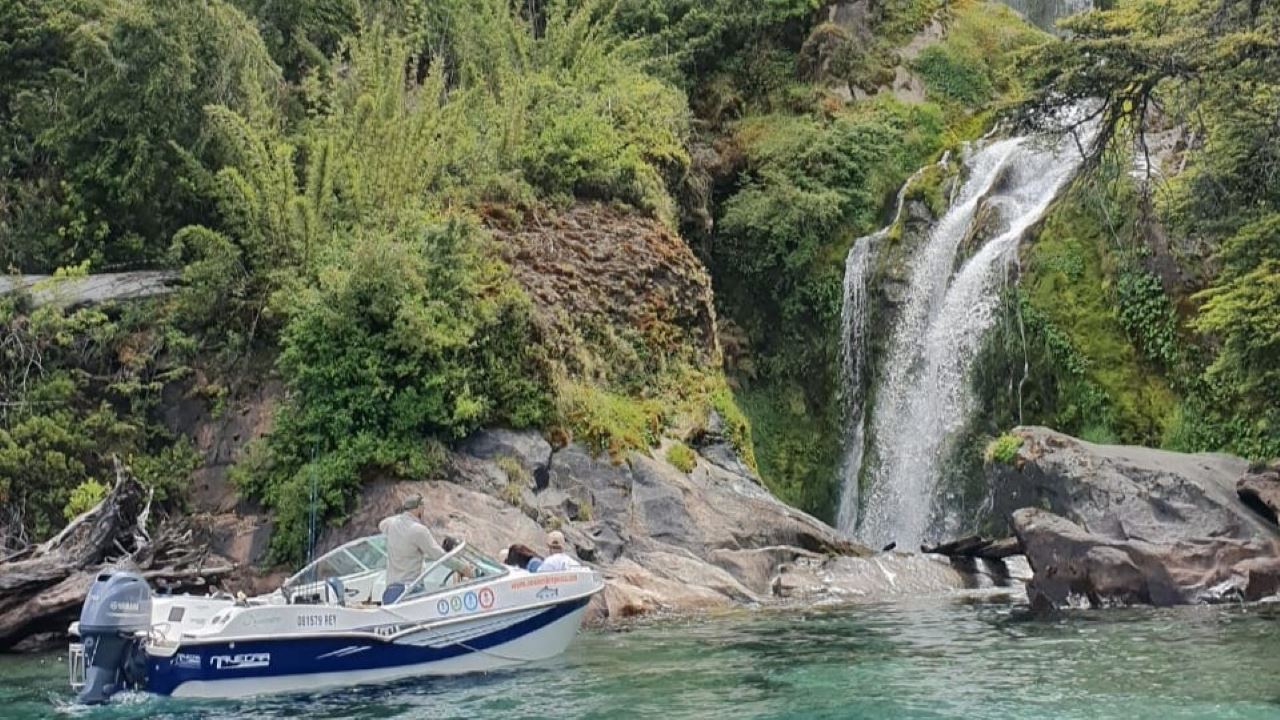 Schleppangeln Auf Dem Nahuel Huapi-see foto 2
