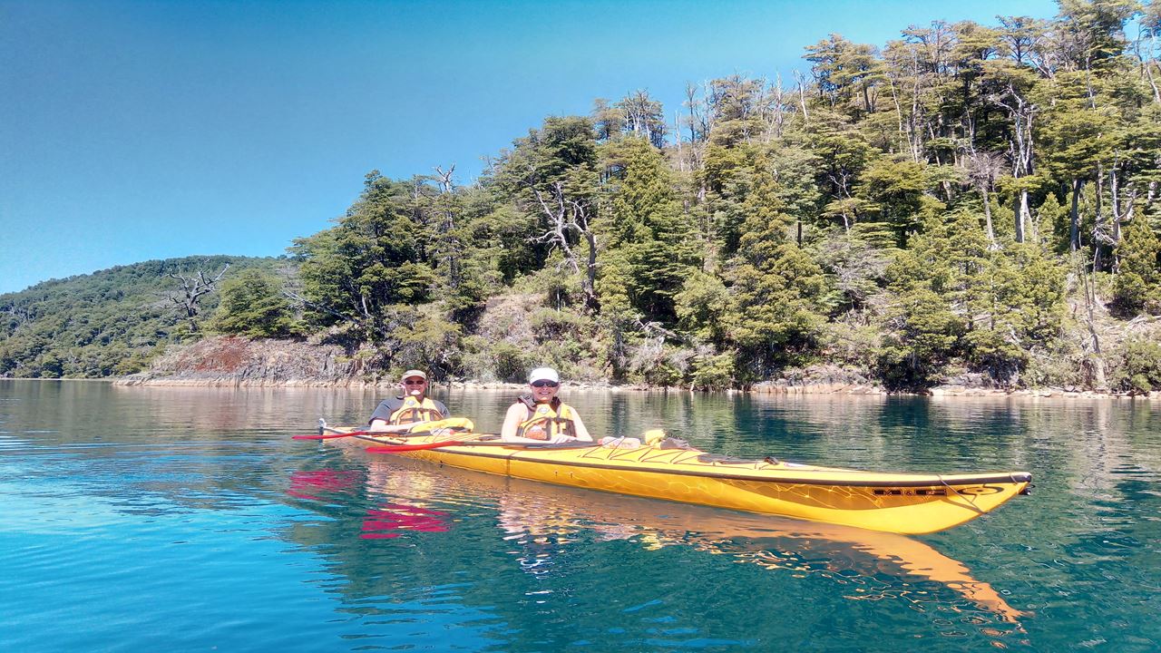 Caiaque E Trekking No Lago Mascardi Em Privado foto 7