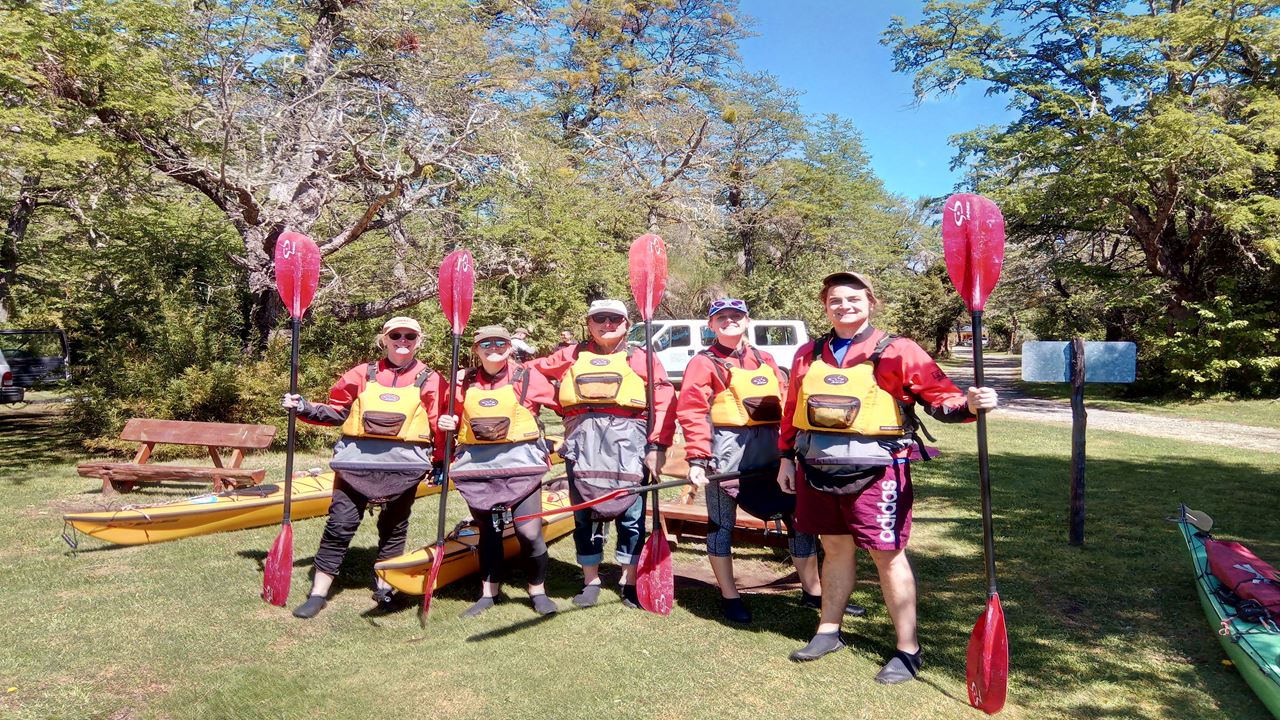 Caiaque E Trekking No Lago Mascardi Em Privado foto 1