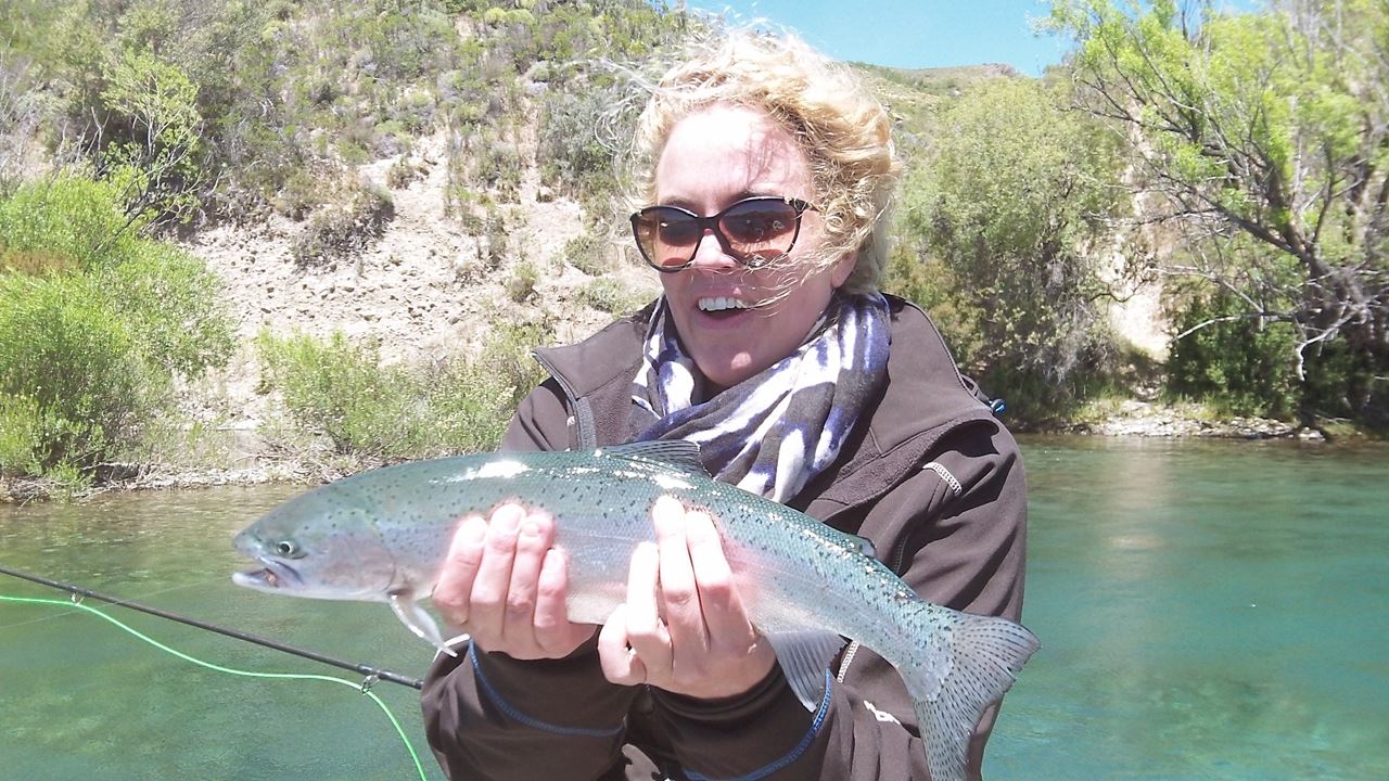Angeltag Am Manso River, Hess Lake Oder Los Moscos Lake foto 2