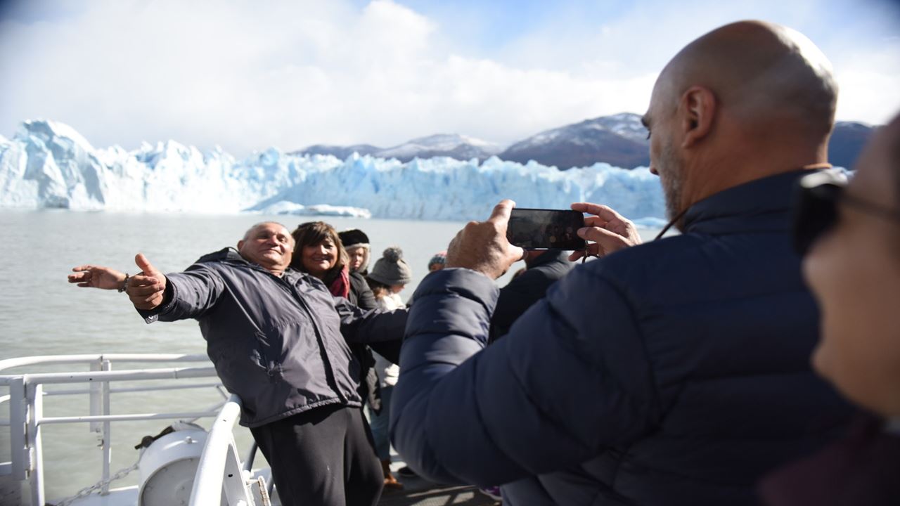 Promo: Transfers Und Perito Moreno-gletscher