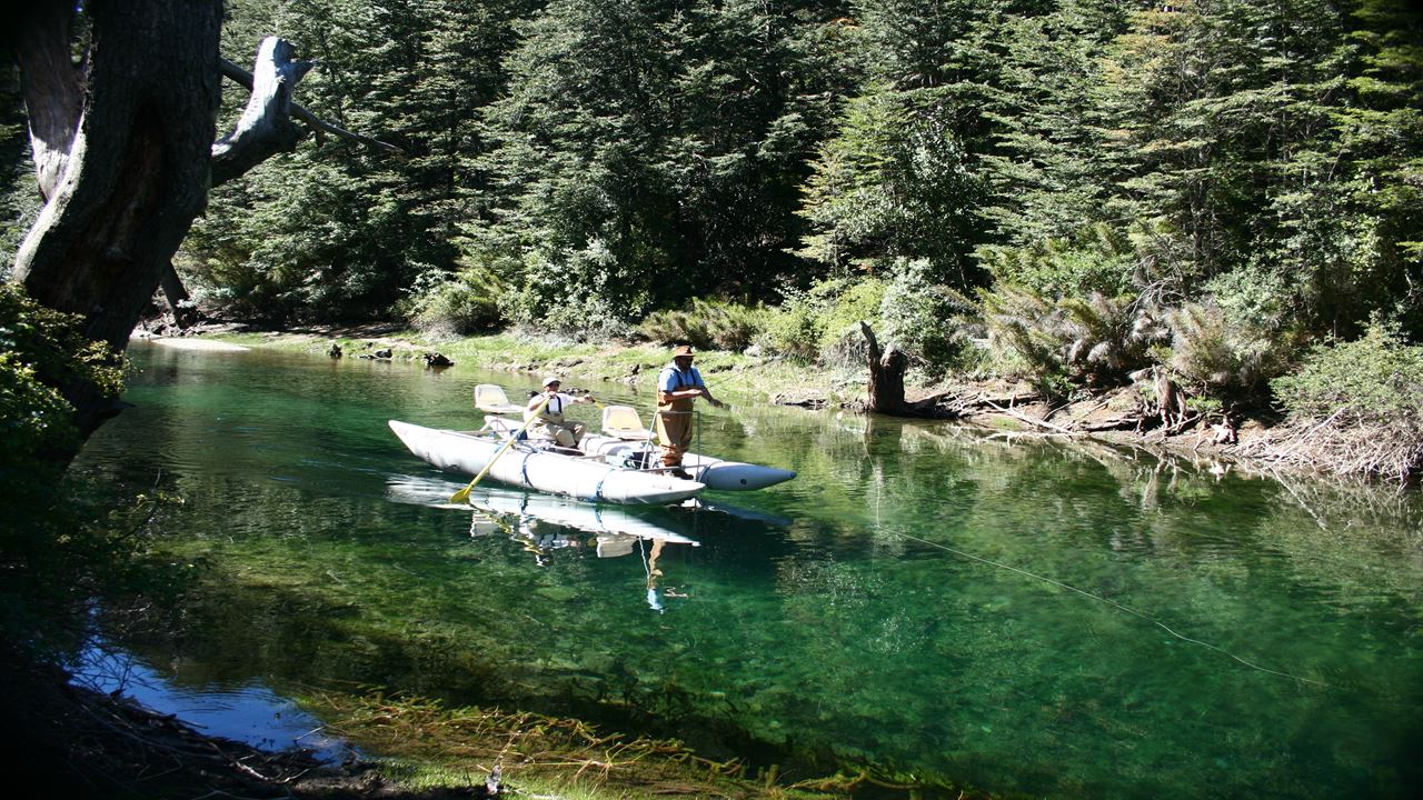 Angeltag Am Manso River, Hess Lake Oder Los Moscos Lake